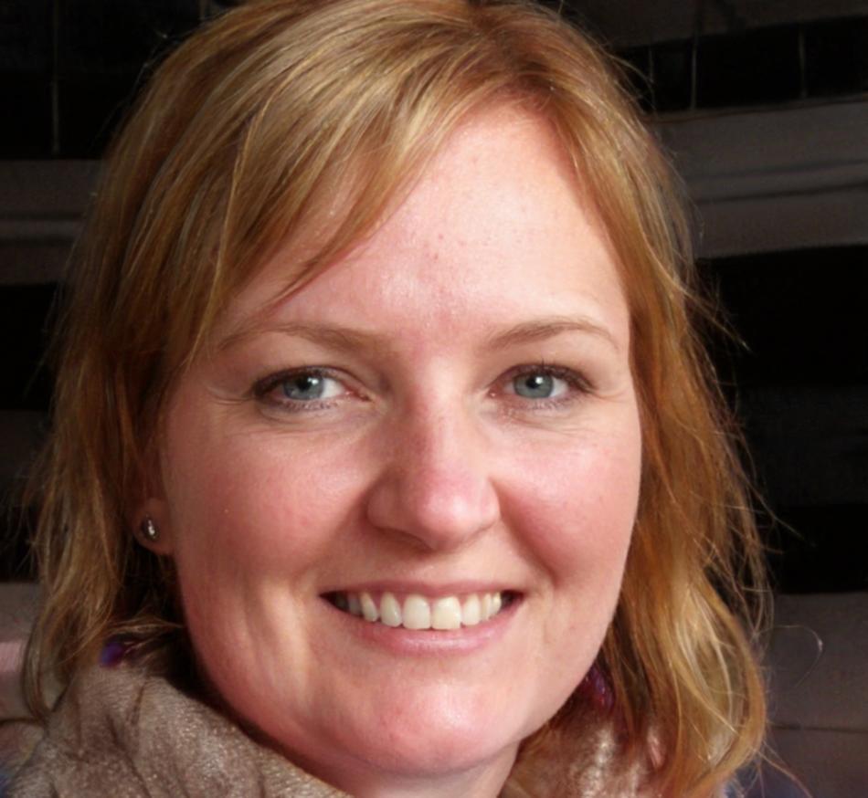 Portrait de l'intervenante Camille Deschamps, formatrice spécialisée