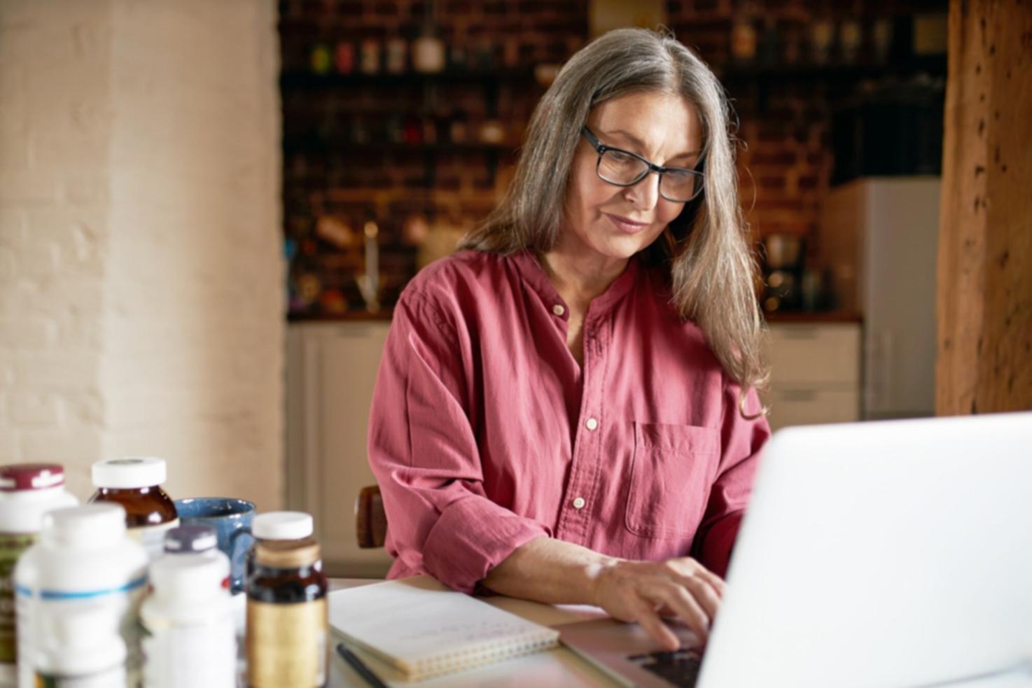 Session de formation avec analyse de cas pratiques sur écran